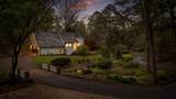 590 Springhill Dr - Photo 11