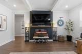 904 Carnation Dr - Photo 13