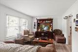 2073 Phillips St - Photo 3