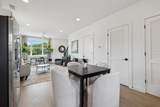1015 W Trinity Ln - Photo 10