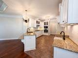 7009 Whisperwood Ave - Photo 2