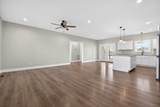 750 Honeysuckle Ln - Photo 6