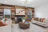 913 Fatherland St - Photo 7