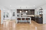 913 Fatherland St - Photo 9
