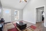 402 Rose Ln - Photo 6