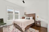 1027 E Trinity Ln - Photo 17
