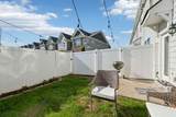 422 Manor Row - Photo 31