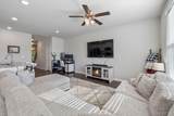 422 Manor Row - Photo 5
