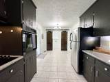 1196 Windsor Cir - Photo 16
