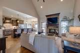 902 Larkspur Ln - Photo 10