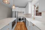 2852 New Highway 7 - Photo 18