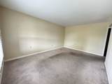 401 Deer Lake Dr - Photo 4