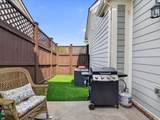 1043 Howland St - Photo 26