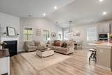 1077 Pebble Run Rd - Photo 16