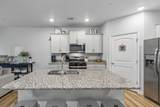 320 Manor Row - Photo 16