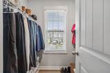 320 Manor Row - Photo 33