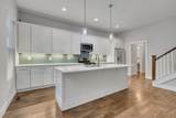 2402 Hyde St - Photo 7