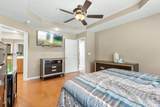 1033 Sivley Rd - Photo 18