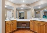 1033 Sivley Rd - Photo 19