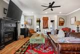 2109 Boxwood Cir - Photo 15