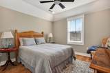 2109 Boxwood Cir - Photo 33