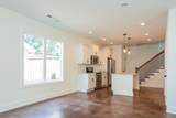 2123B Burns St - Photo 11