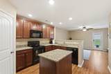 1421 Riverbrook Dr - Photo 7