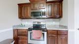 1009 Halverson Dr - Photo 9