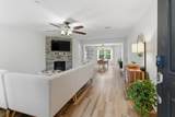 1303 Creekside Dr - Photo 4