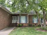 320 E Franklin St - Photo 2