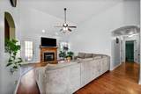 1160 Chinook Cir - Photo 5