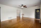 909 N Cave St - Photo 2