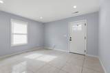 408 Elgin St - Photo 4