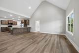 1702 Ellington Dr - Photo 5