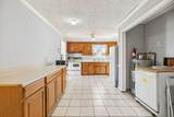810 Country Club Dr - Photo 11