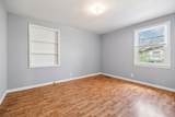 810 Country Club Dr - Photo 18