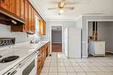 810 Country Club Dr - Photo 9