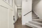 1049 Mountain View Dr - Photo 4