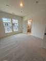511 City Scape - Photo 12