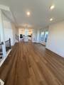 511 City Scape - Photo 4