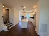 511 City Scape - Photo 6