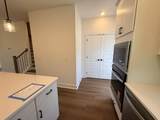 511 City Scape - Photo 7