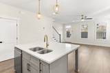 2045 Oakwood Ave - Photo 11