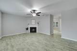 304 Hillside Ct - Photo 3
