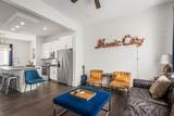 819 Vibe Pl - Photo 2
