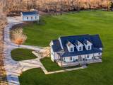 5574 Dowlen Rd - Photo 3