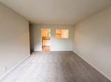 587 Lafayette Rd - Photo 6
