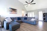 217 Riggs Ave - Photo 4