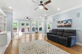 9404 Smithson Ln - Photo 12