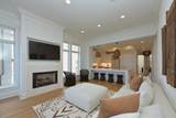 1024 Club View Dr - Photo 8